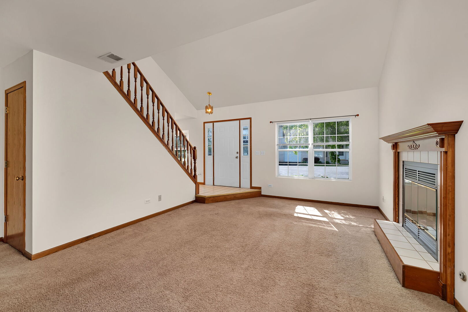 1466 Root Street #1, Crest Hill, IL 60435