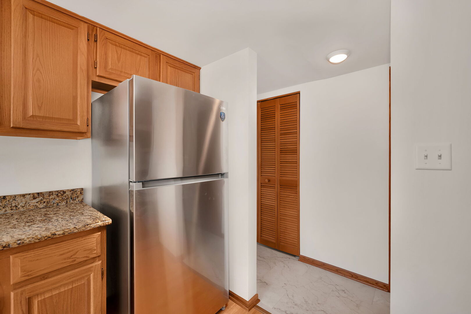 1466 Root Street #1, Crest Hill, IL 60435