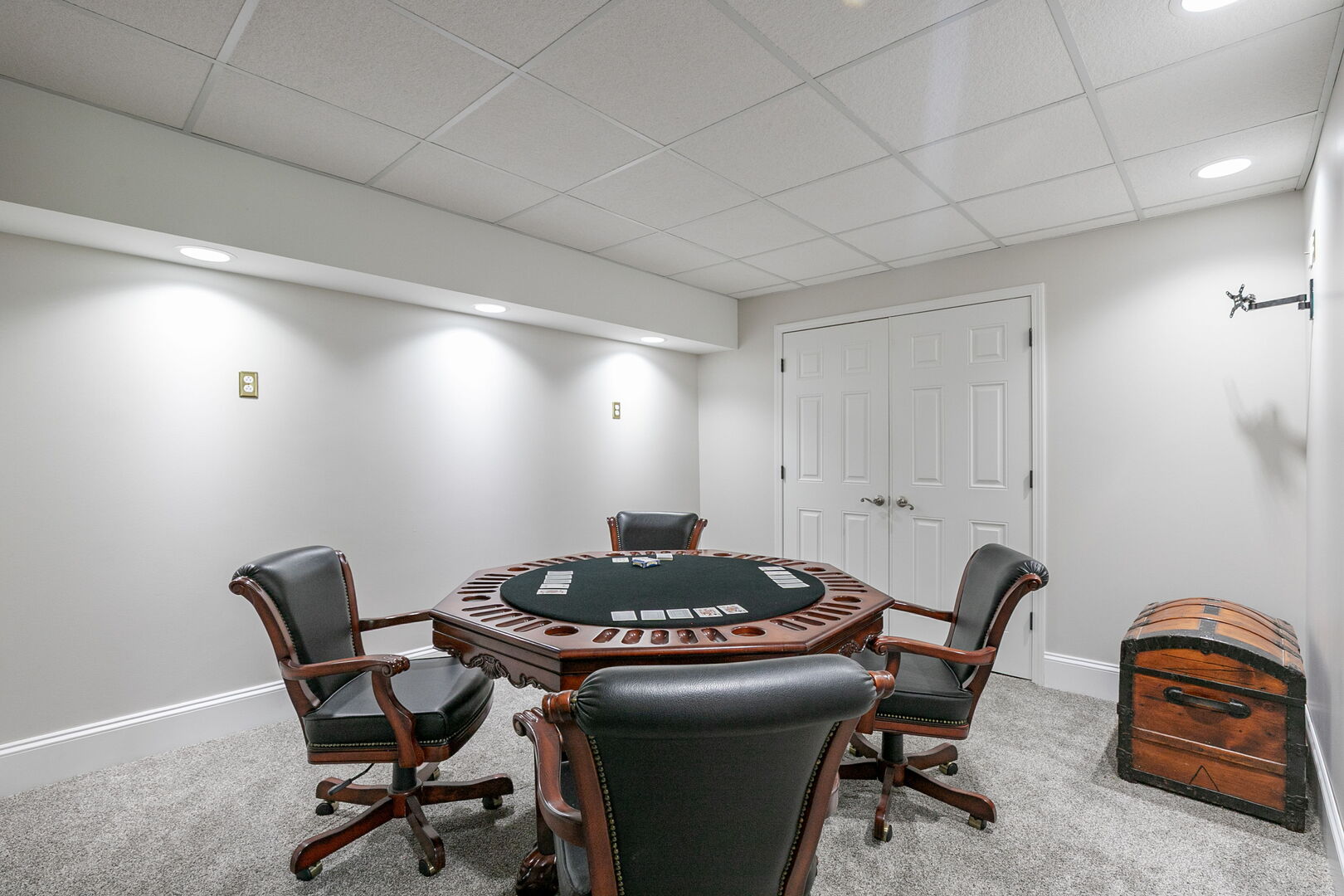 2637 W Autumn Drive, Round Lake, IL 60073