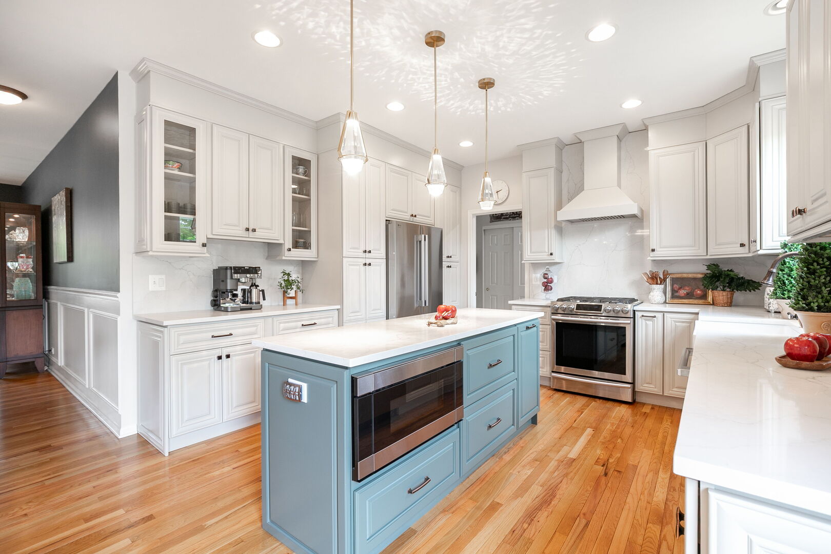2637 W Autumn Drive, Round Lake, IL 60073