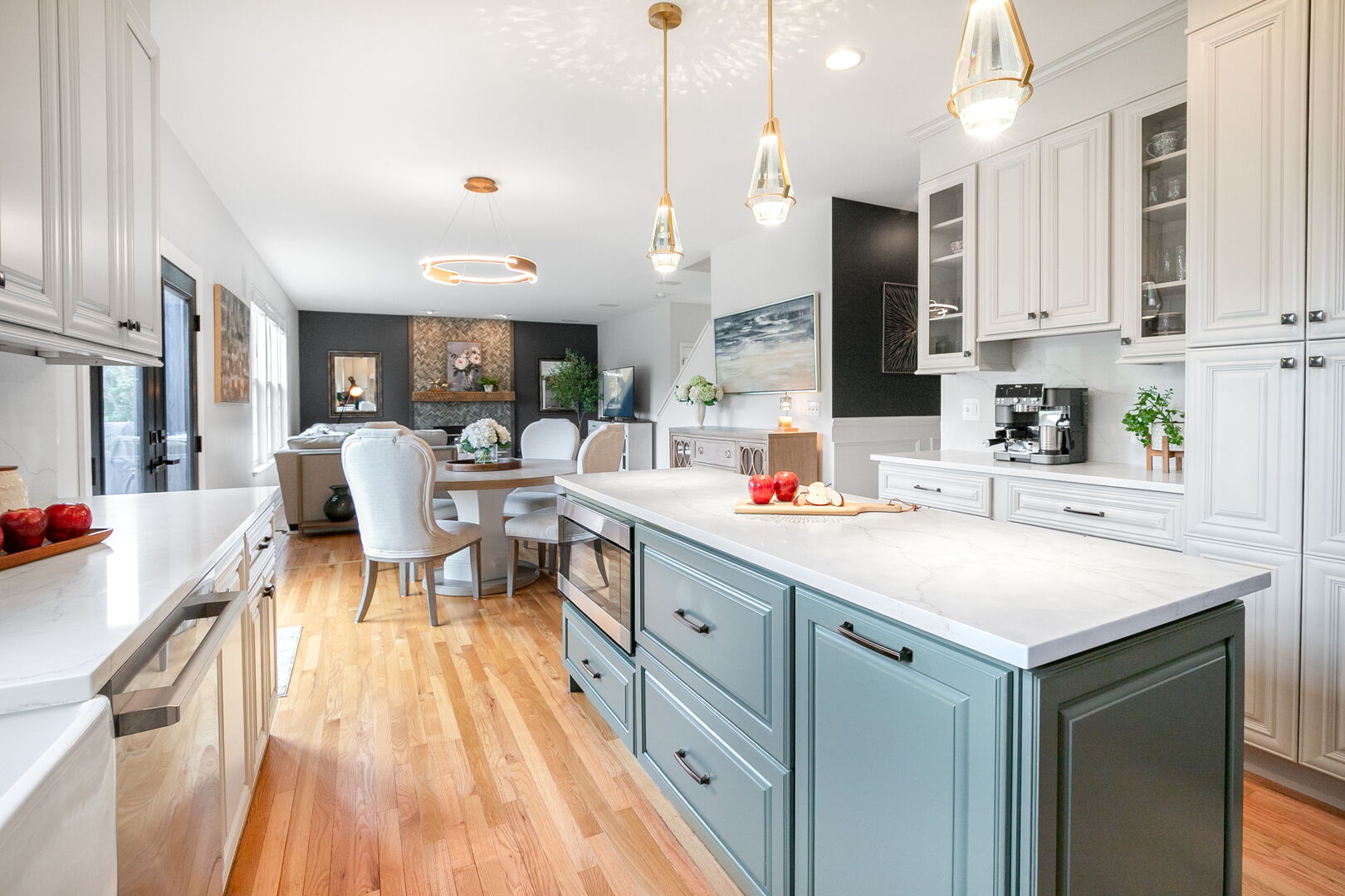 2637 W Autumn Drive, Round Lake, IL 60073