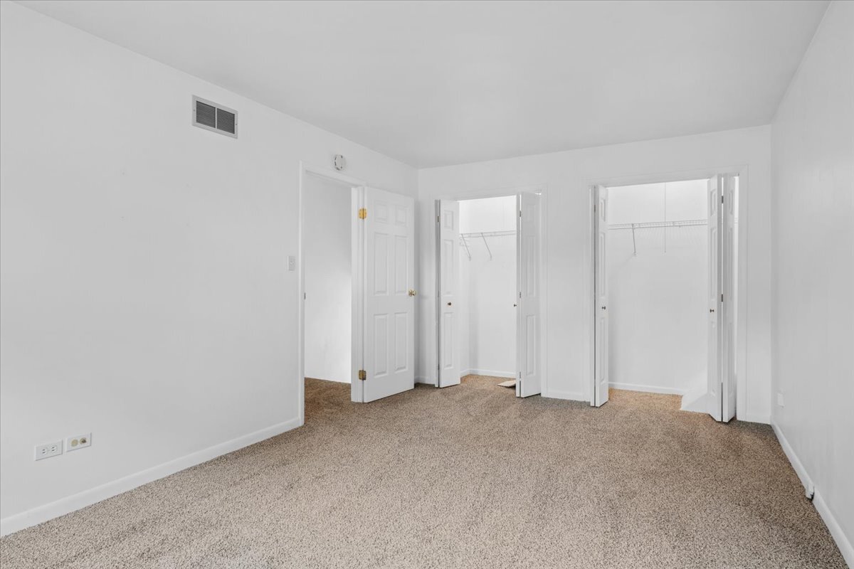 17718 65th Avenue, Tinley Park, IL 60477