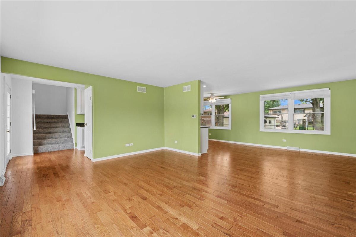 17718 65th Avenue, Tinley Park, IL 60477