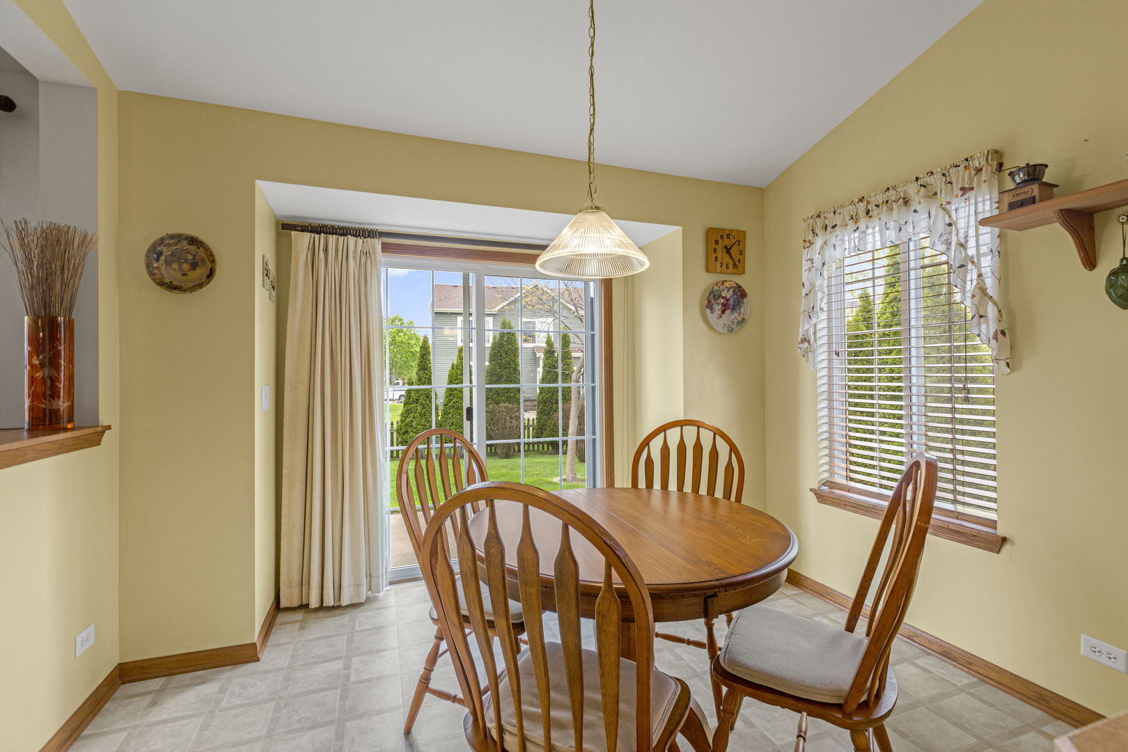9231 Durham Drive, Huntley, IL 60142