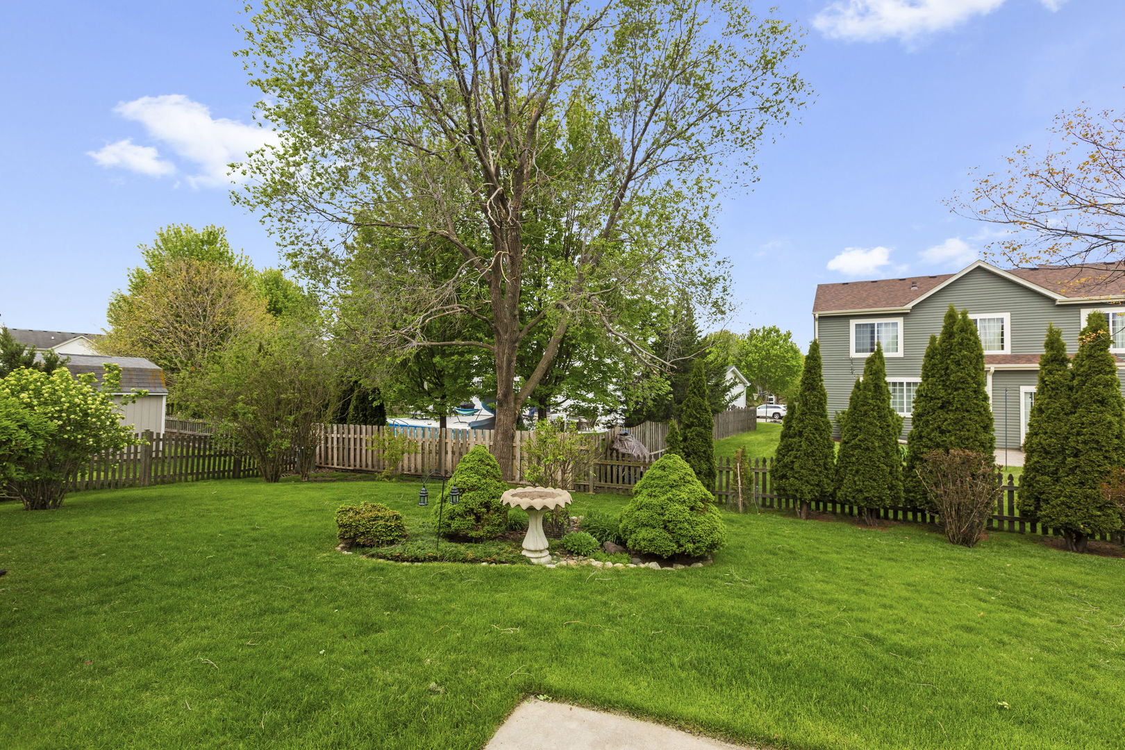 9231 Durham Drive, Huntley, IL 60142