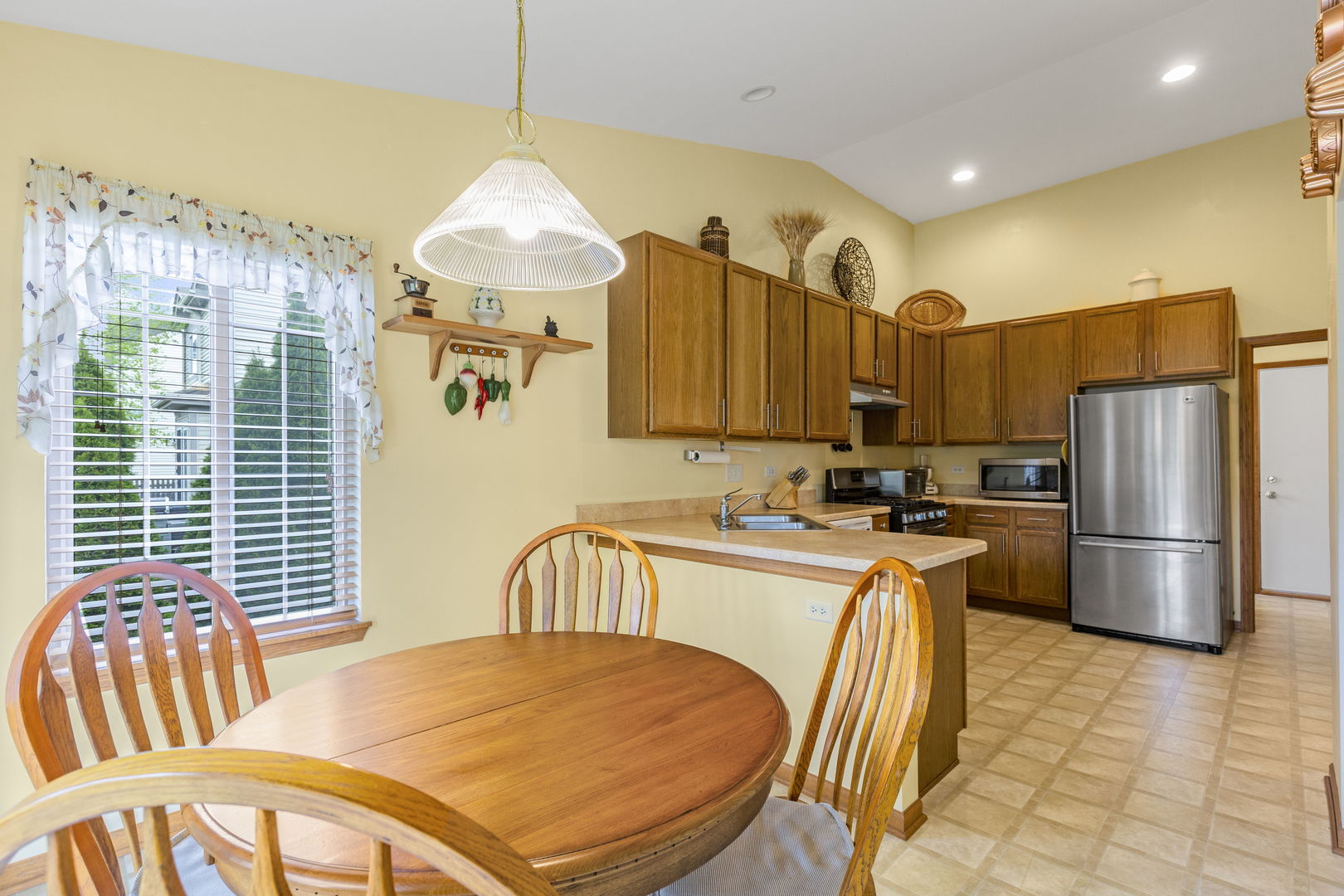 9231 Durham Drive, Huntley, IL 60142