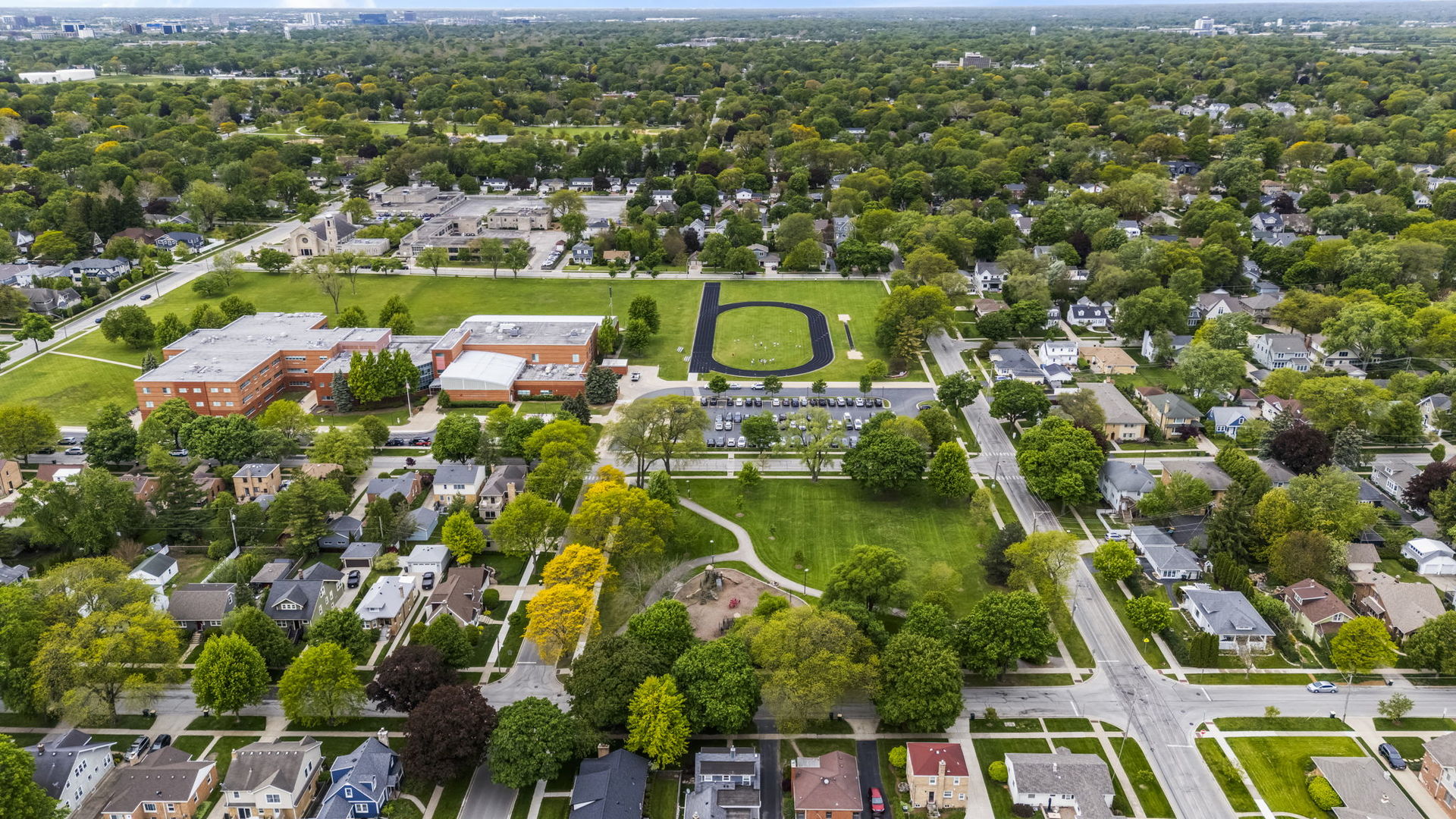 304 S Mitchell Avenue, Arlington Heights, IL 60005