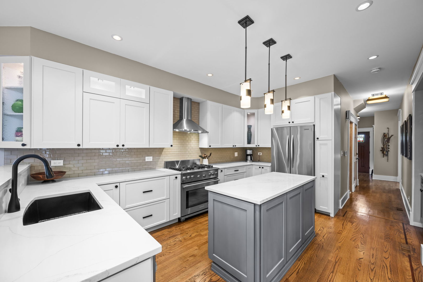 304 S Mitchell Avenue, Arlington Heights, IL 60005