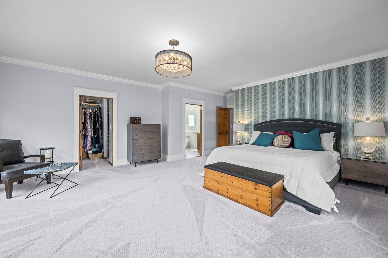 304 S Mitchell Avenue, Arlington Heights, IL 60005