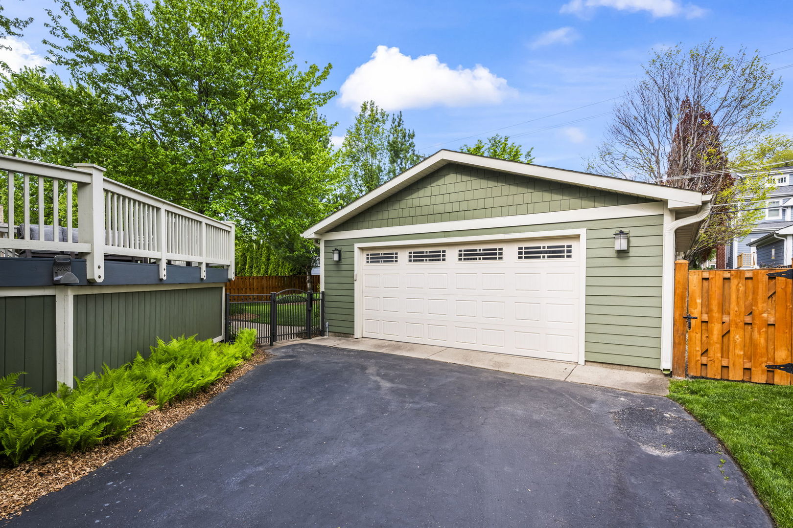 304 S Mitchell Avenue, Arlington Heights, IL 60005