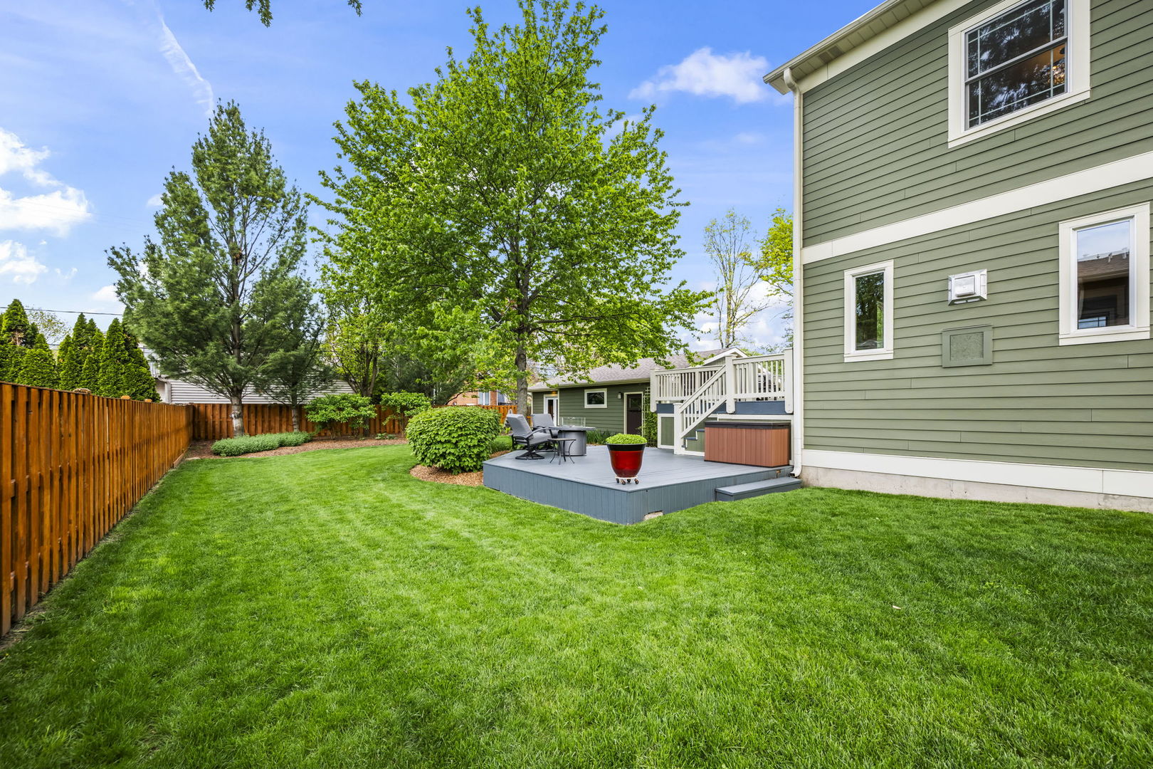 304 S Mitchell Avenue, Arlington Heights, IL 60005