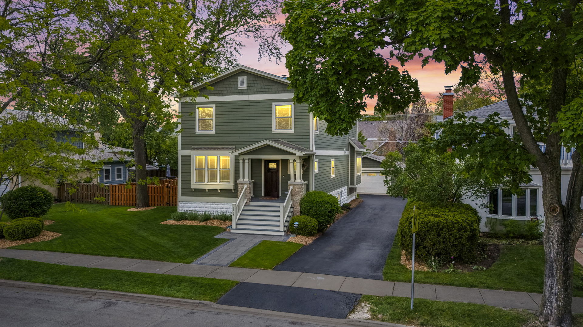 304 S Mitchell Avenue, Arlington Heights, IL 60005