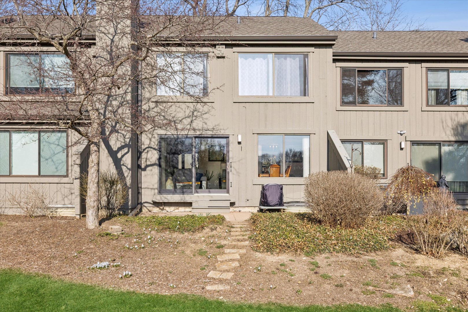 404 Shoreline Road #298, Lake Barrington, IL 60010