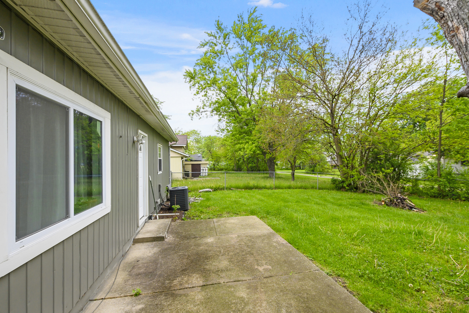 22153 E Churchill Drive, Richton Park, IL 60471
