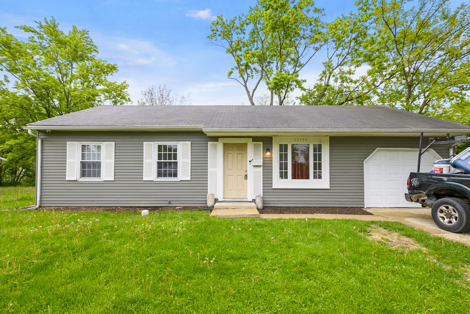22153 E Churchill Drive, Richton Park, IL 60471
