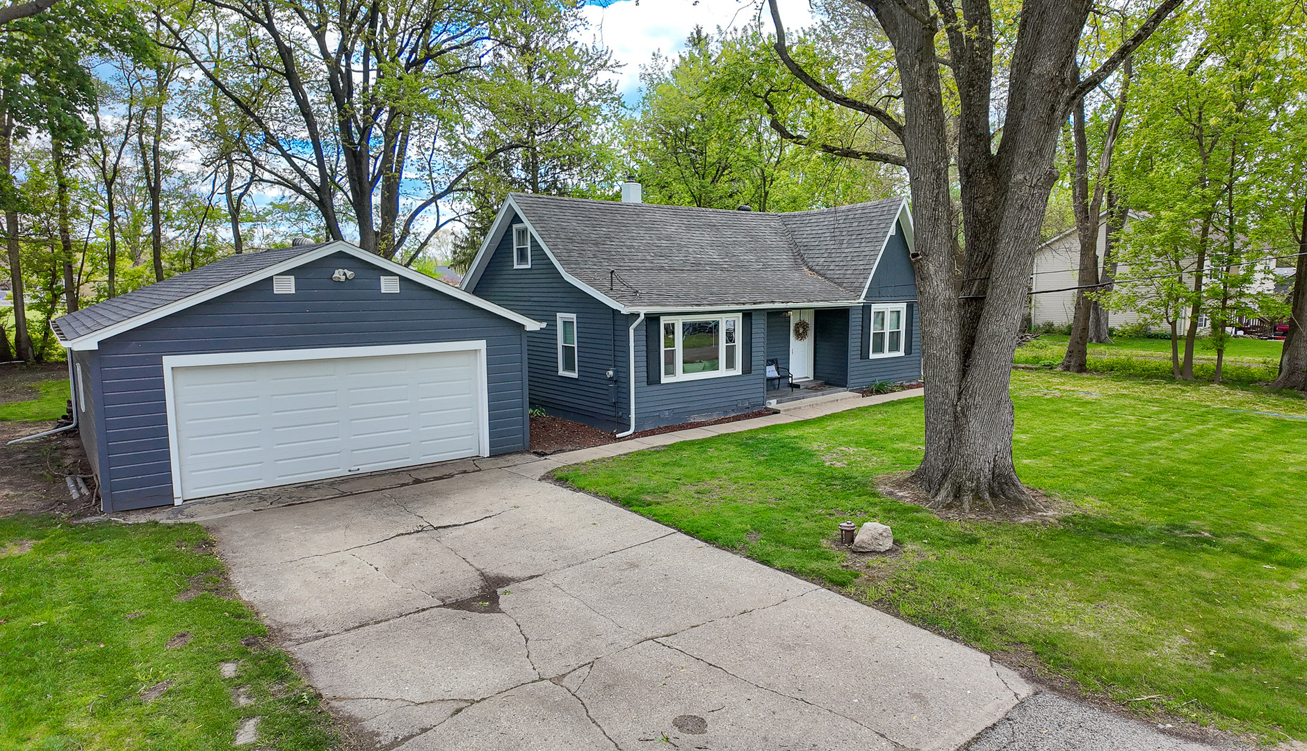 26347 W Shannon Avenue, Antioch, IL 60002