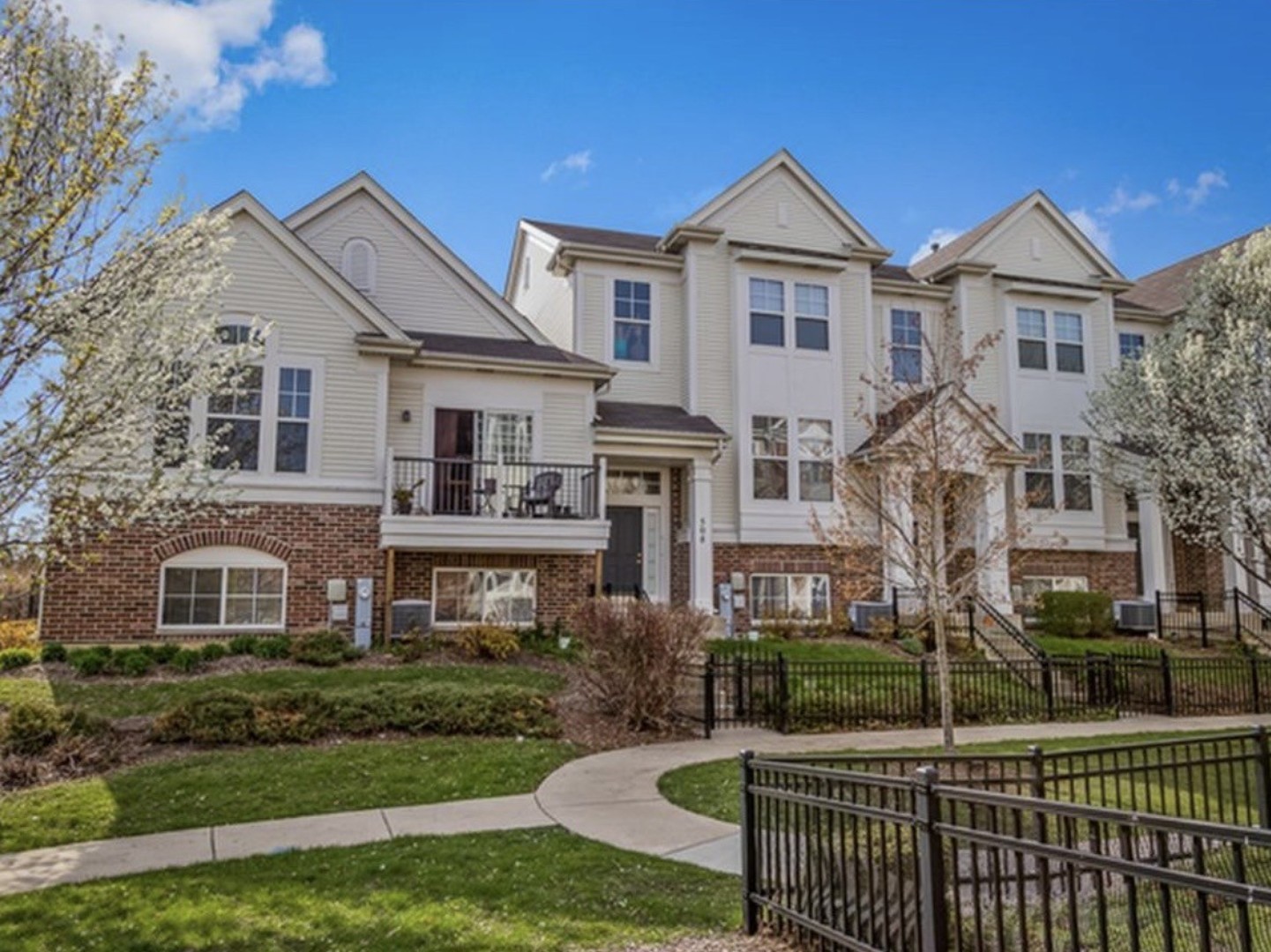 508 Grosvenor Lane, Aurora, IL 60504