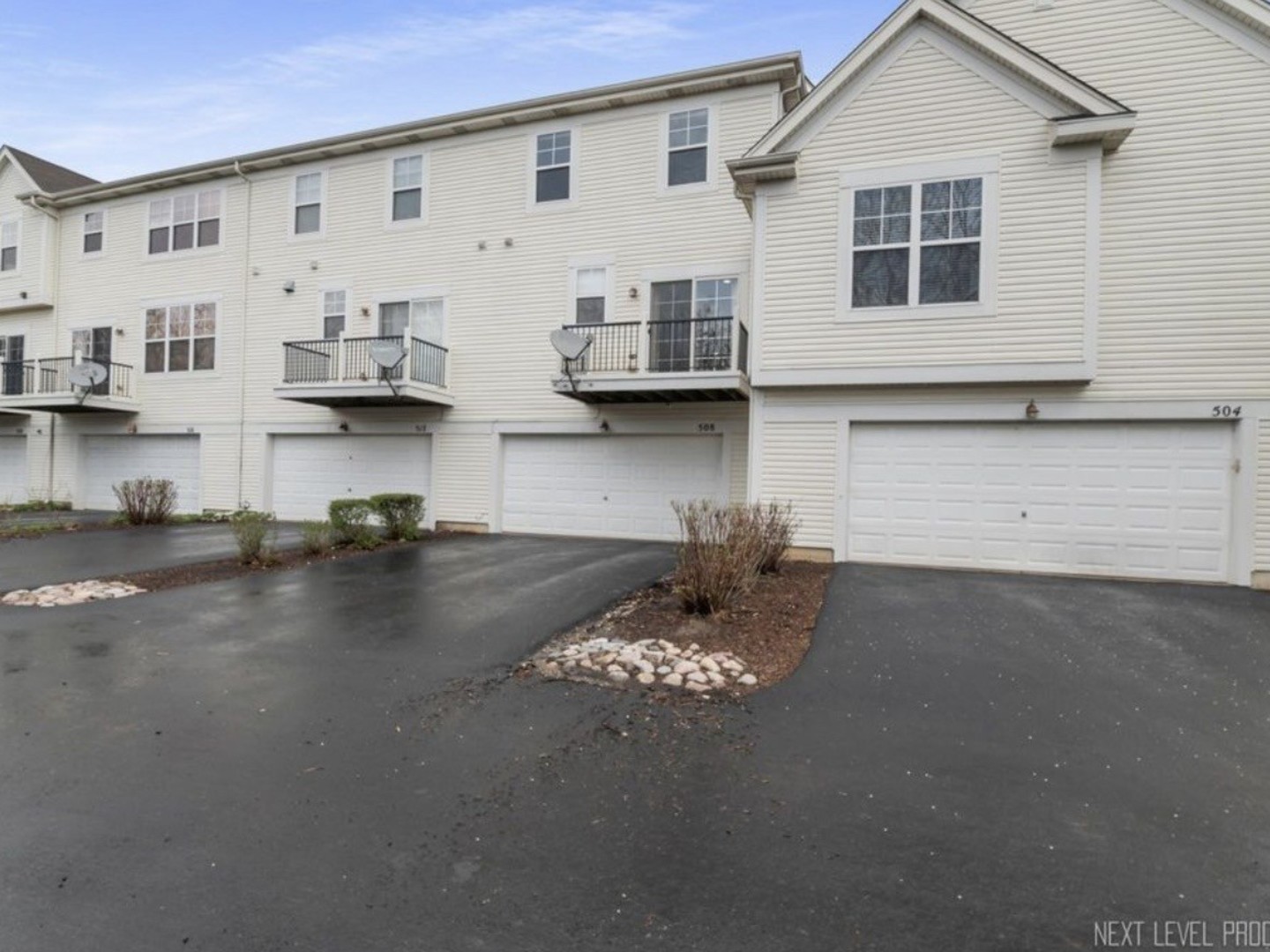 508 Grosvenor Lane, Aurora, IL 60504