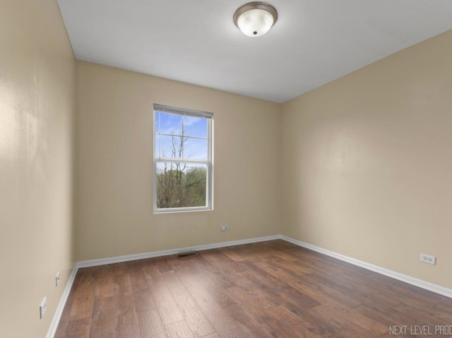 508 Grosvenor Lane, Aurora, IL 60504