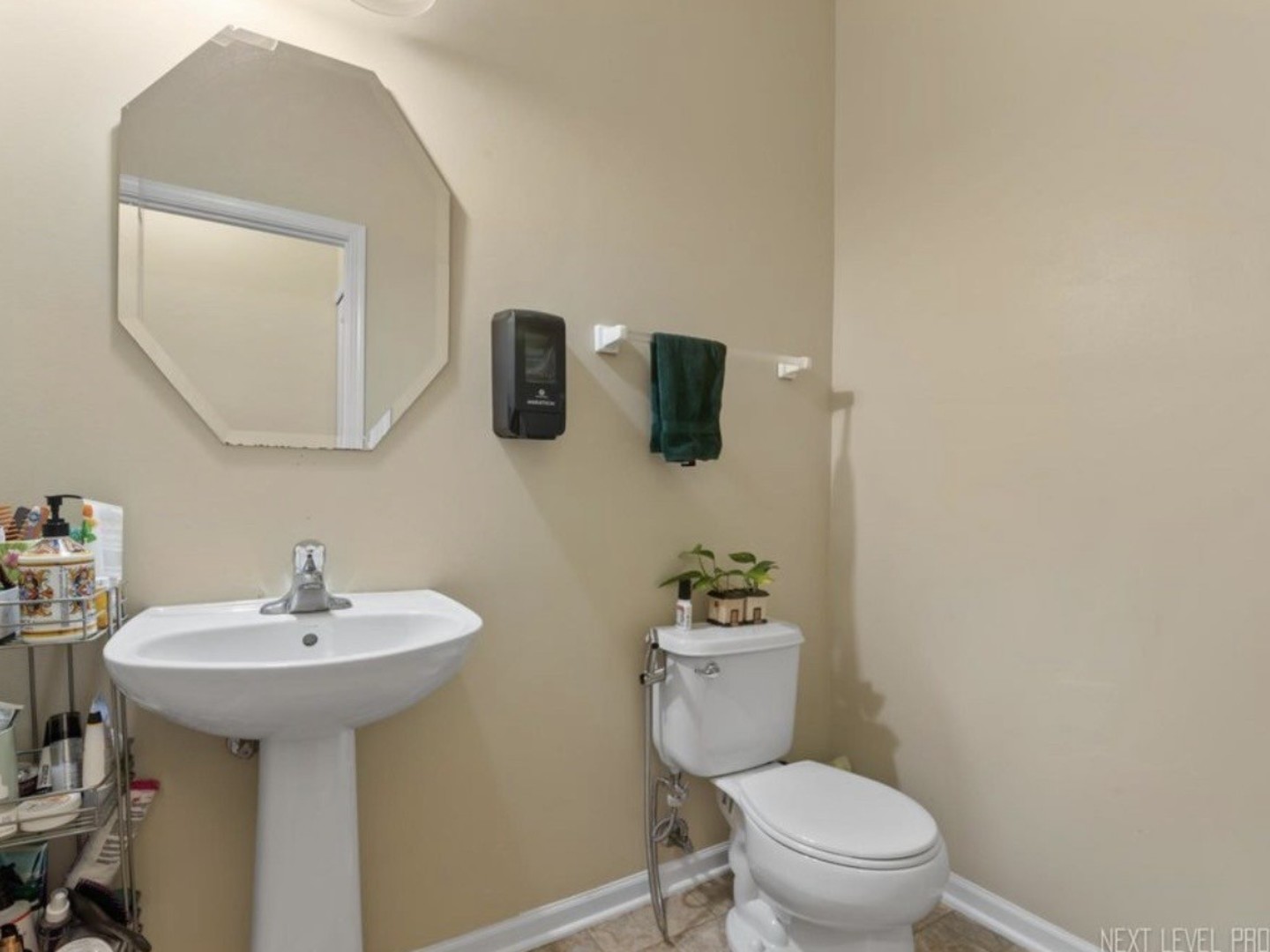 508 Grosvenor Lane, Aurora, IL 60504