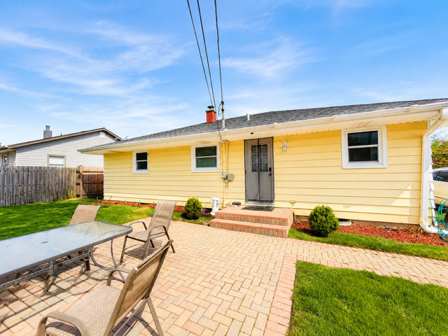 2635 W Cheyenne Road, Waukegan, IL 60087