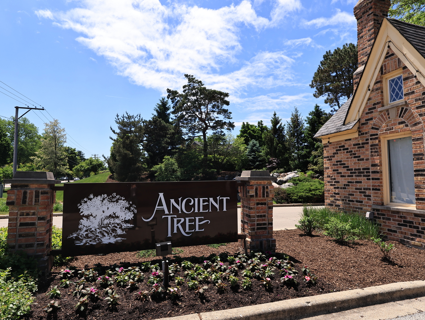 38 Ct of Greenway, Northbrook, IL 60062