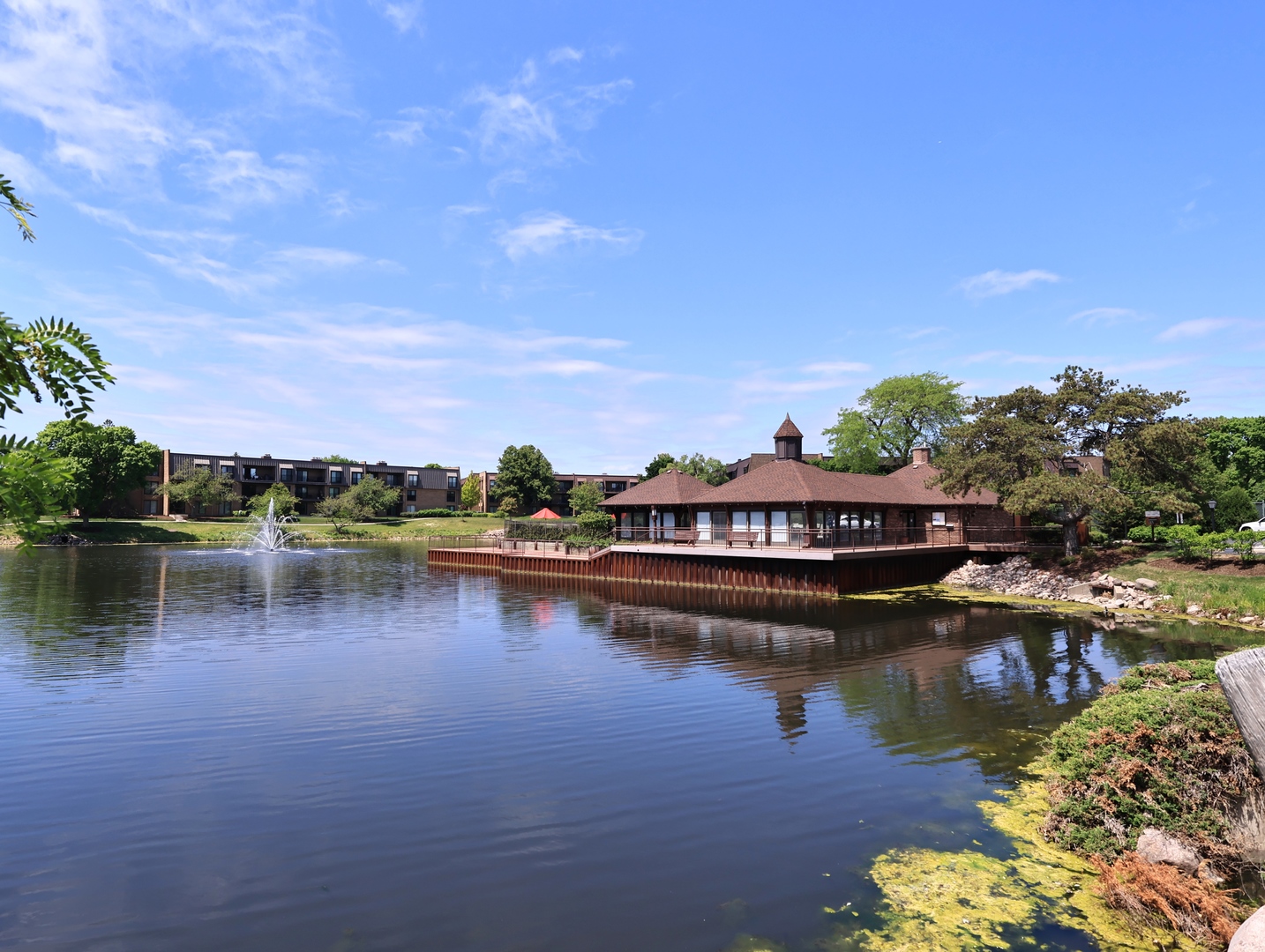 38 Ct of Greenway, Northbrook, IL 60062