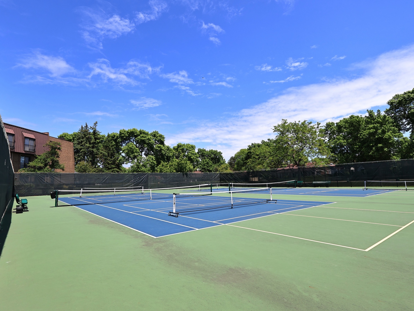 38 Ct of Greenway, Northbrook, IL 60062