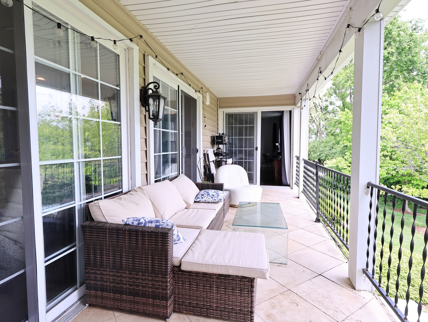 38 Ct of Greenway, Northbrook, IL 60062