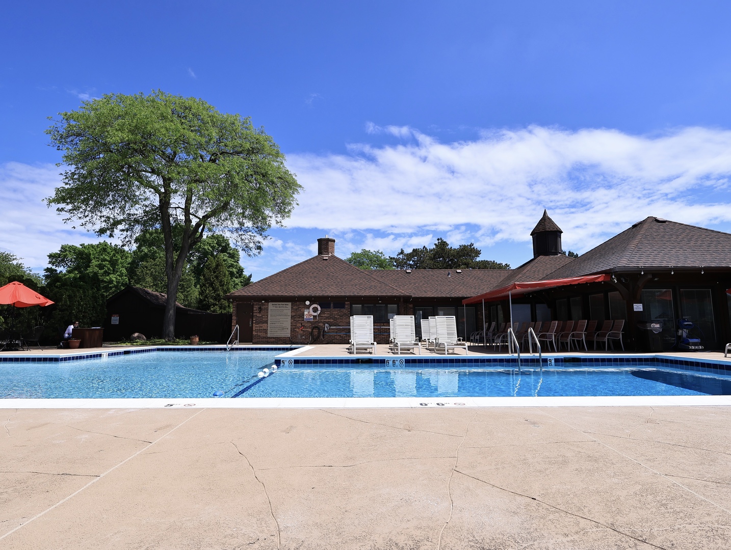 38 Ct of Greenway, Northbrook, IL 60062