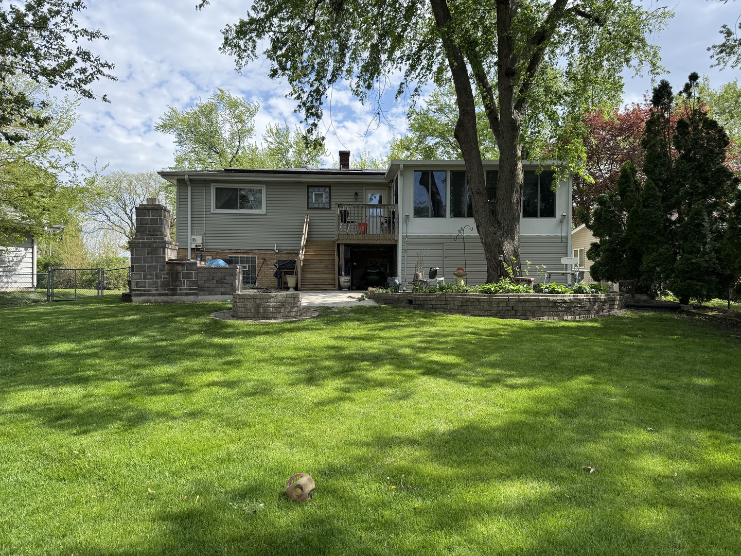 1560 Pamela Drive, Elgin, IL 60123