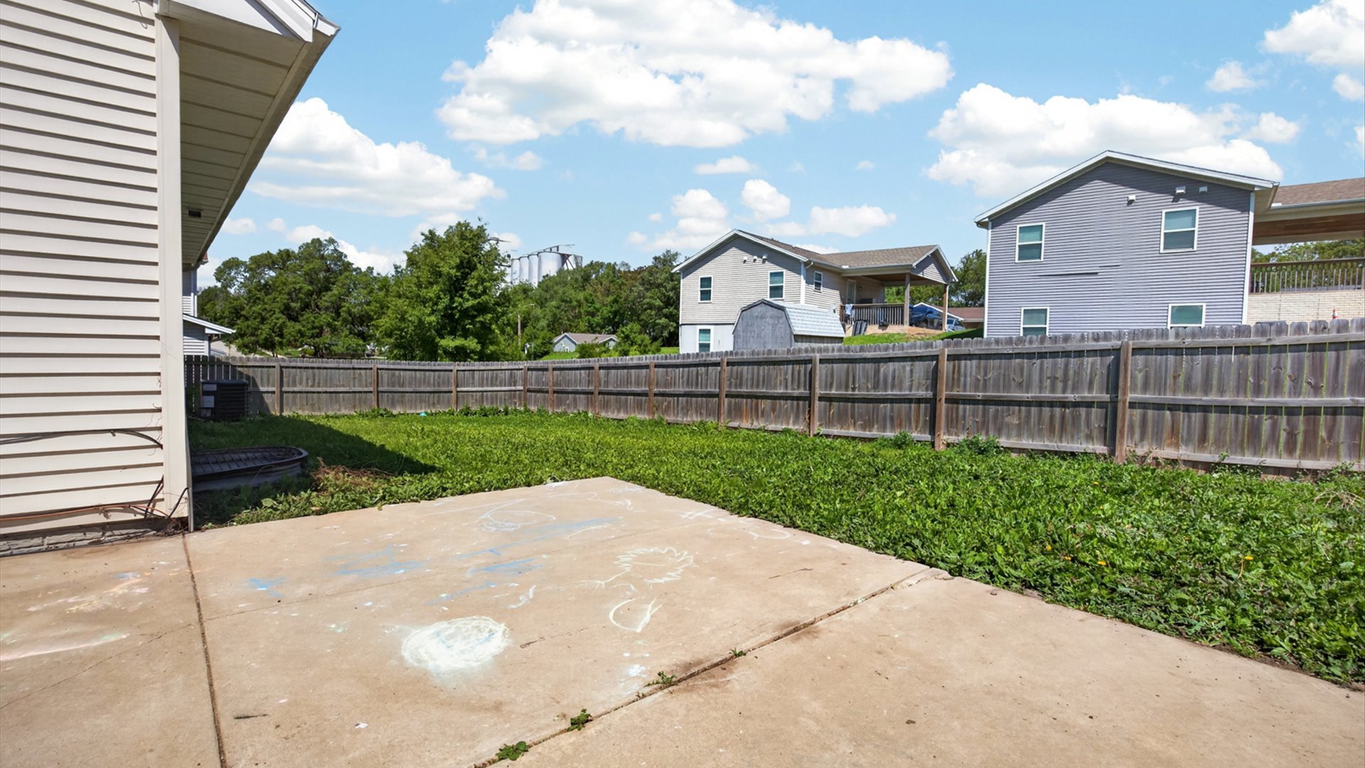 1205 W Grove Street, Bloomington, IL 61701
