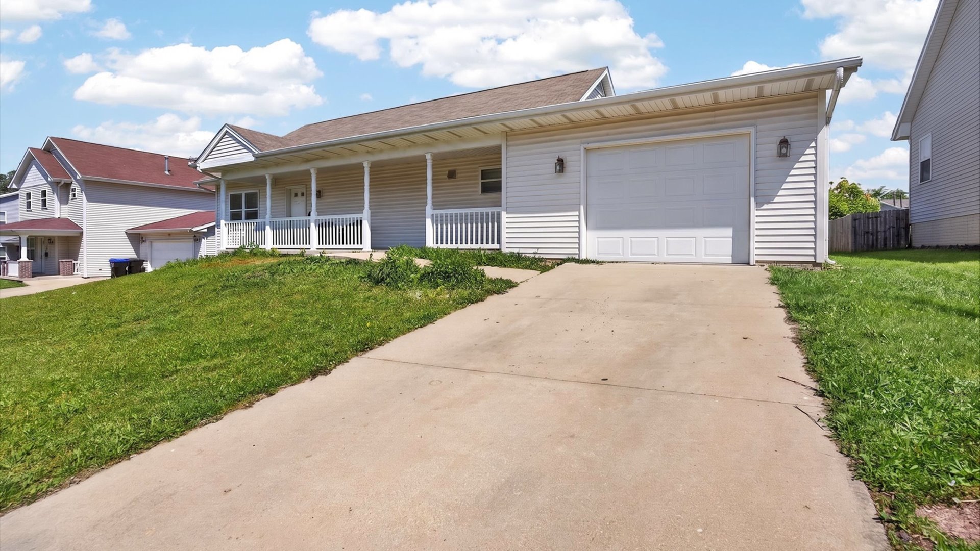 1205 W Grove Street, Bloomington, IL 61701