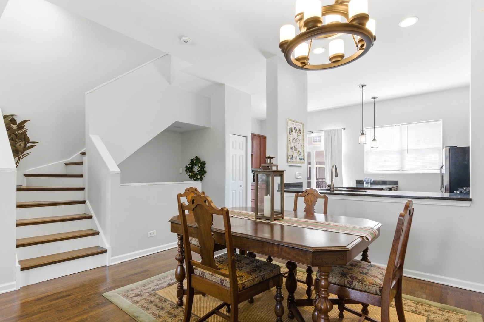 7308 CIRCLE Avenue #2M, Forest Park, IL 60130