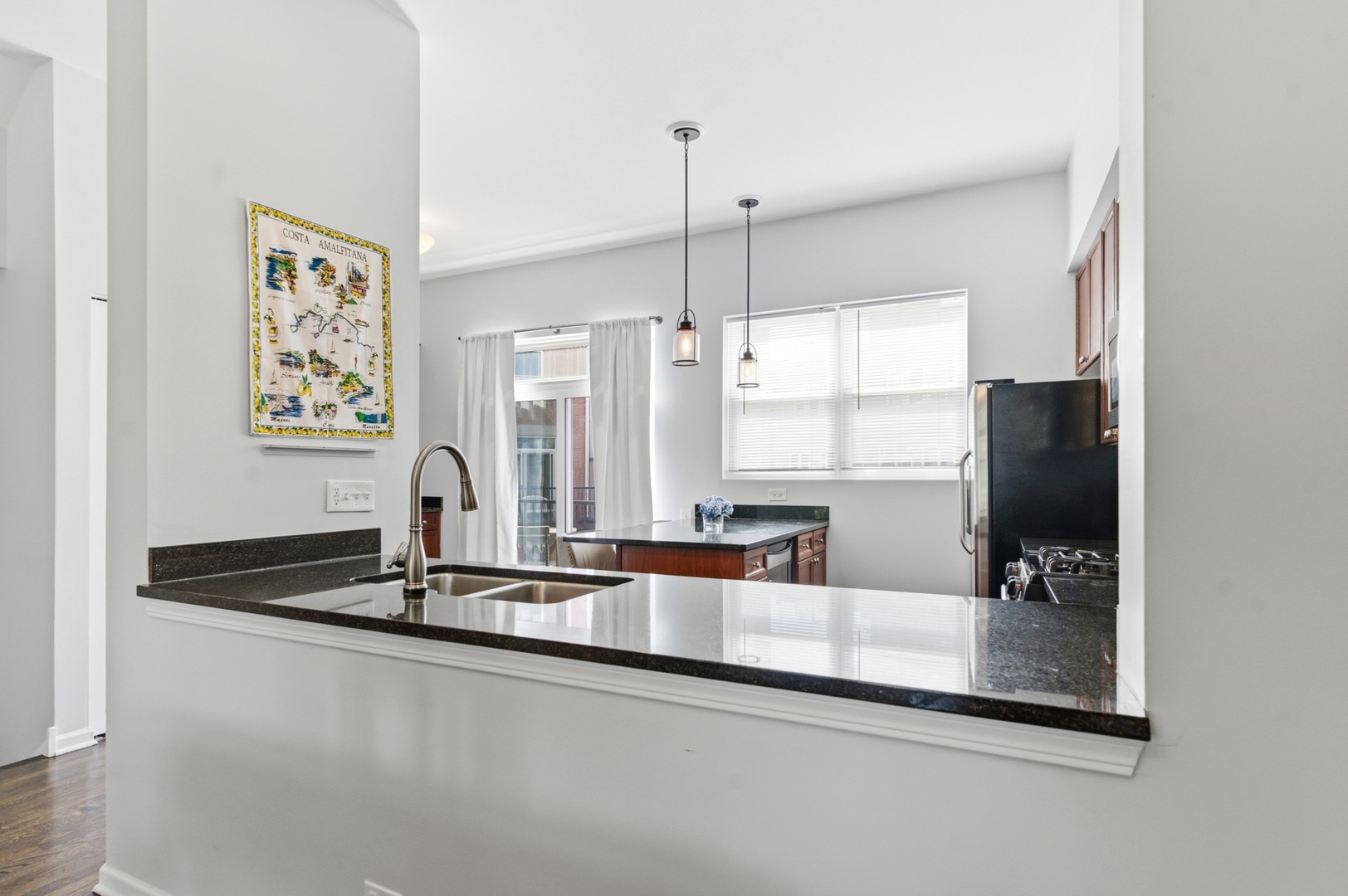 7308 CIRCLE Avenue #2M, Forest Park, IL 60130
