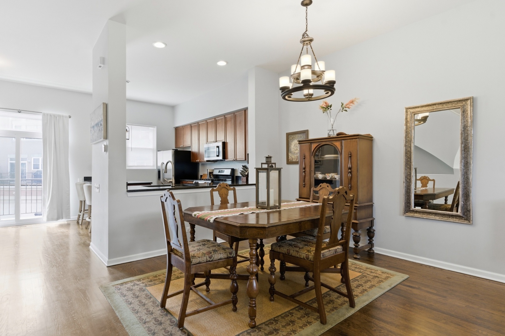 7308 CIRCLE Avenue #2M, Forest Park, IL 60130
