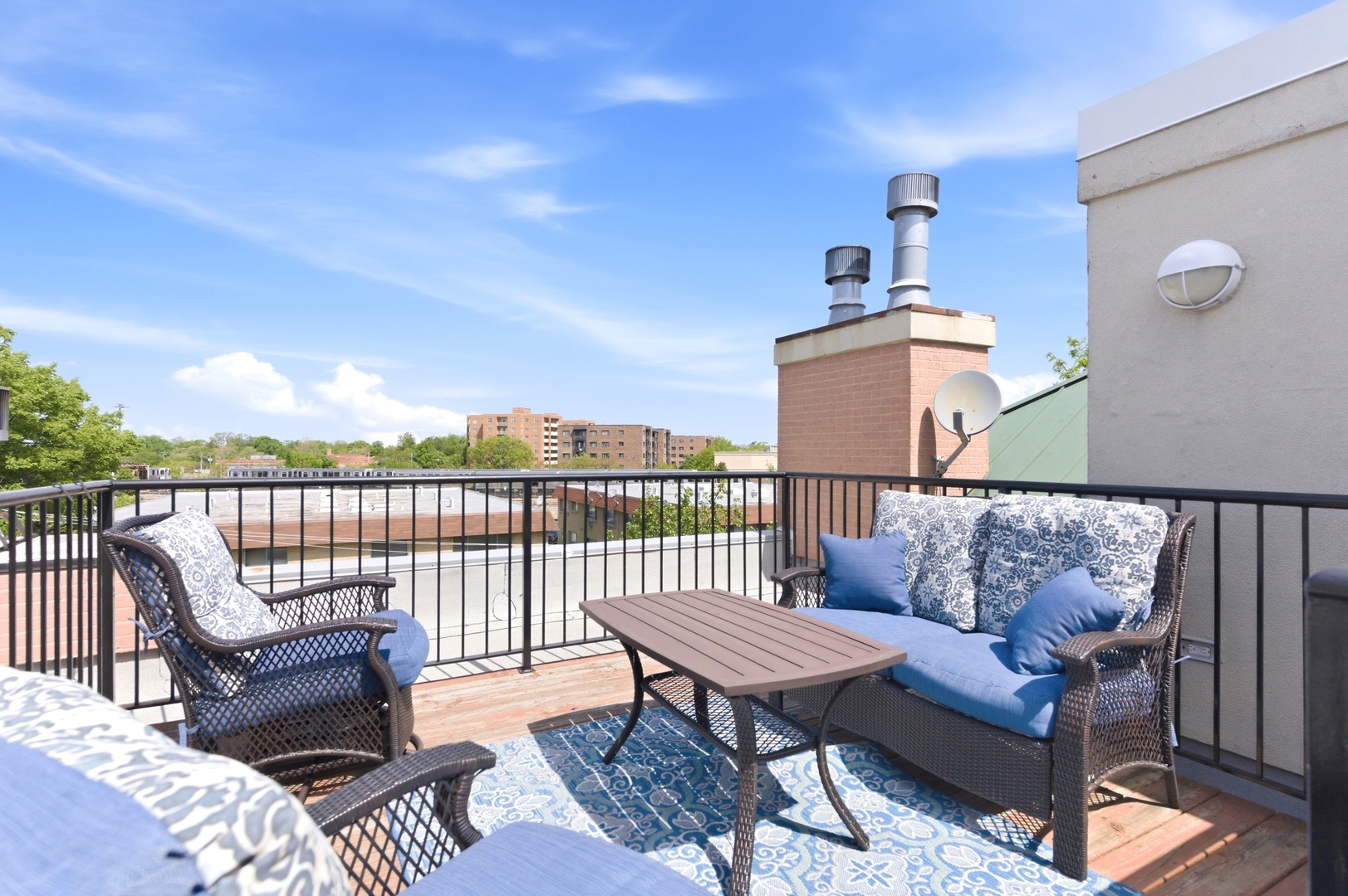 7308 CIRCLE Avenue #2M, Forest Park, IL 60130
