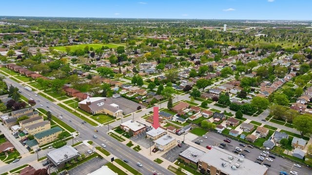 10550 W Cermak Road, Westchester, IL 60154