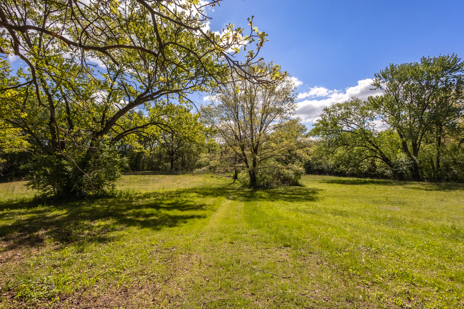 4317 Willowbrook Road, Long Grove, IL 60047