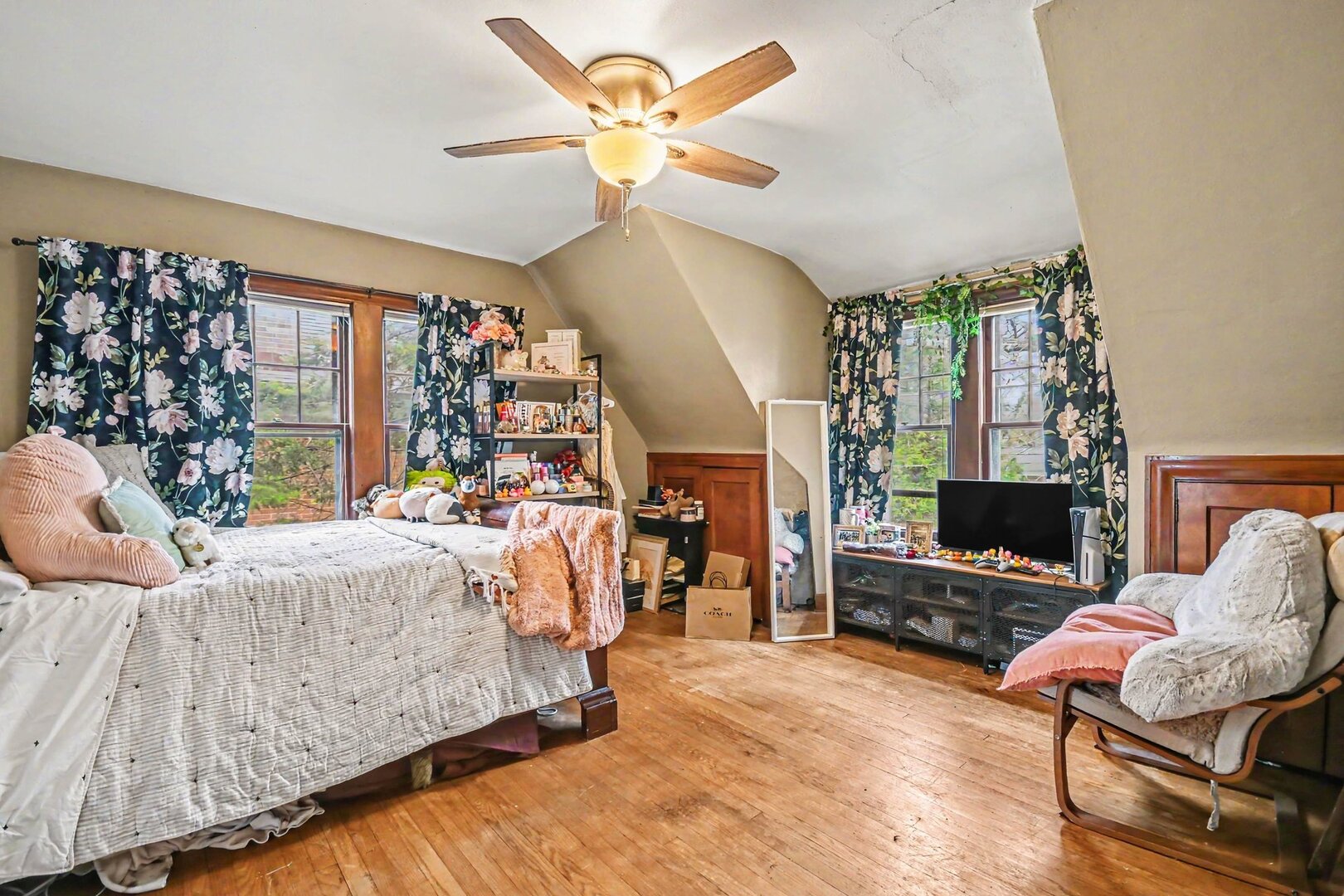 1006 Rogers Court, Waukegan, IL 60085