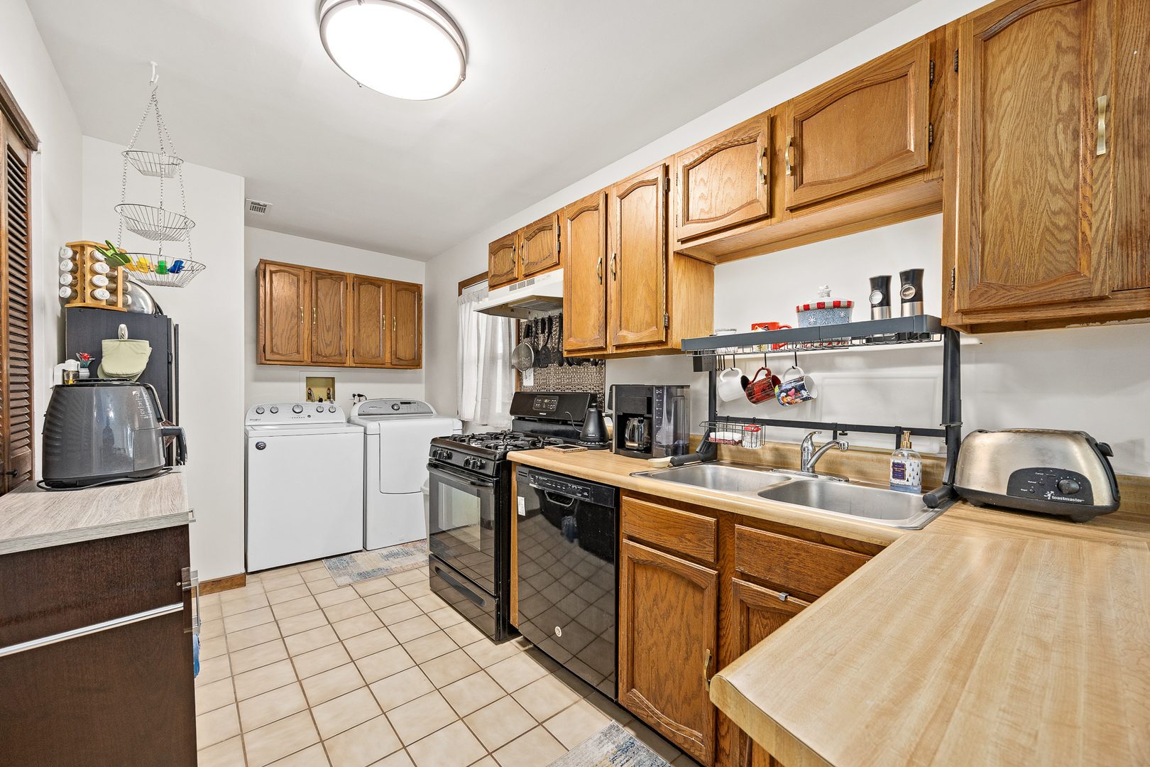 437 Wright Court, Bolingbrook, IL 60440