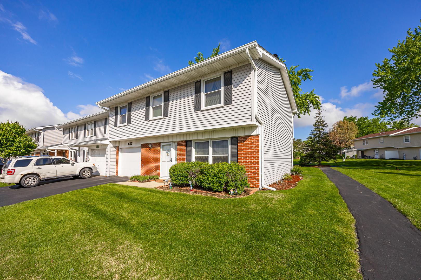 437 Wright Court, Bolingbrook, IL 60440