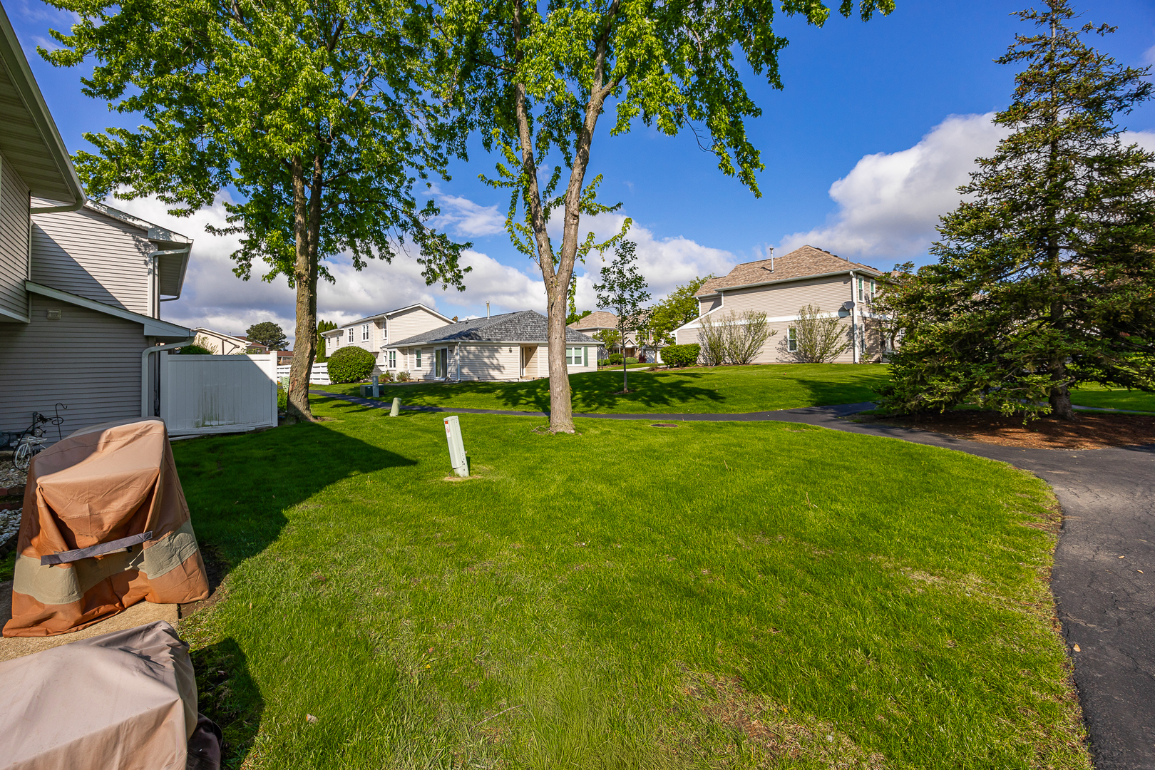 437 Wright Court, Bolingbrook, IL 60440