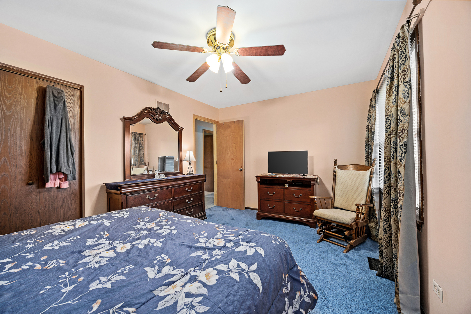 437 Wright Court, Bolingbrook, IL 60440