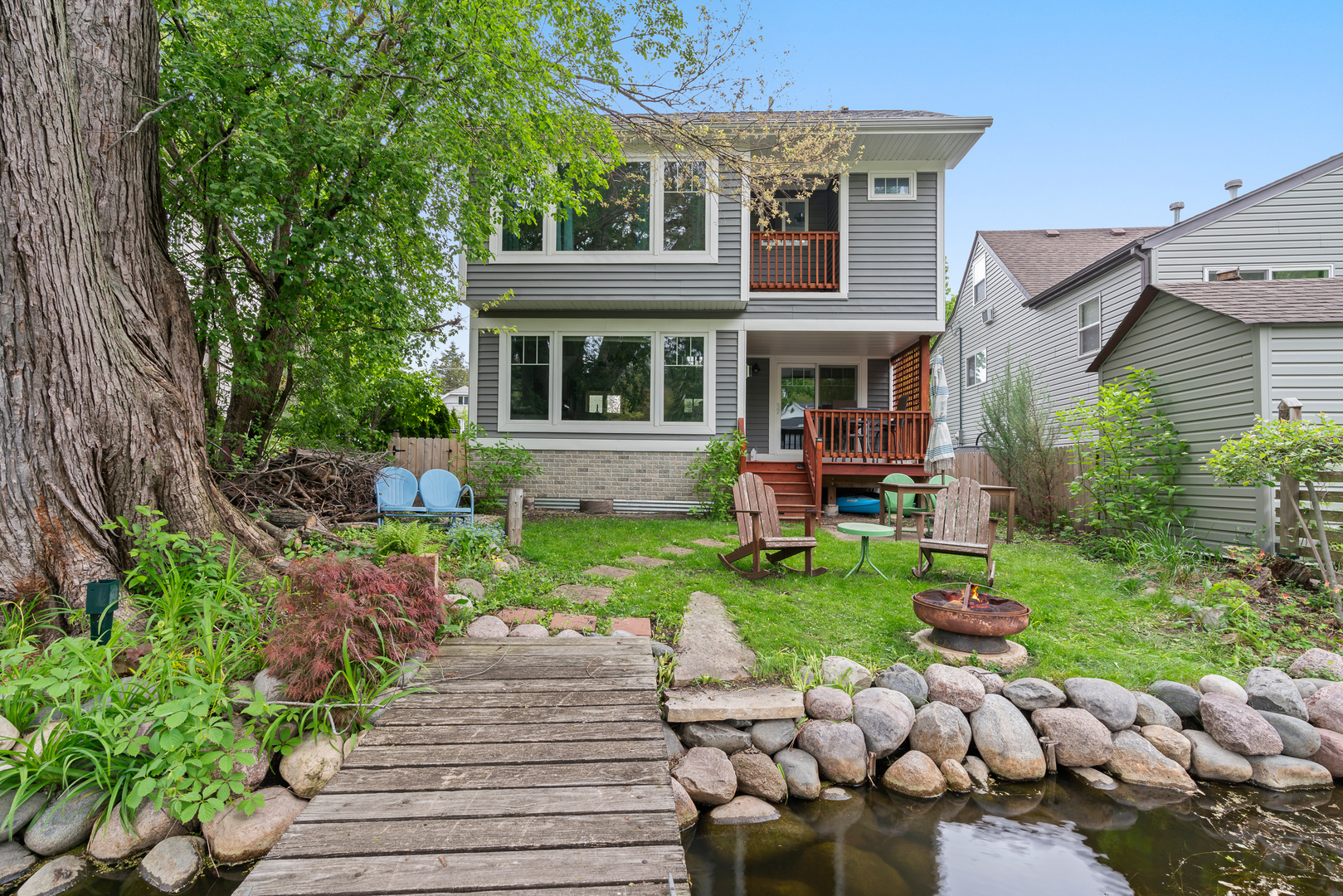 217 Channel Drive, Island Lake, IL 60042