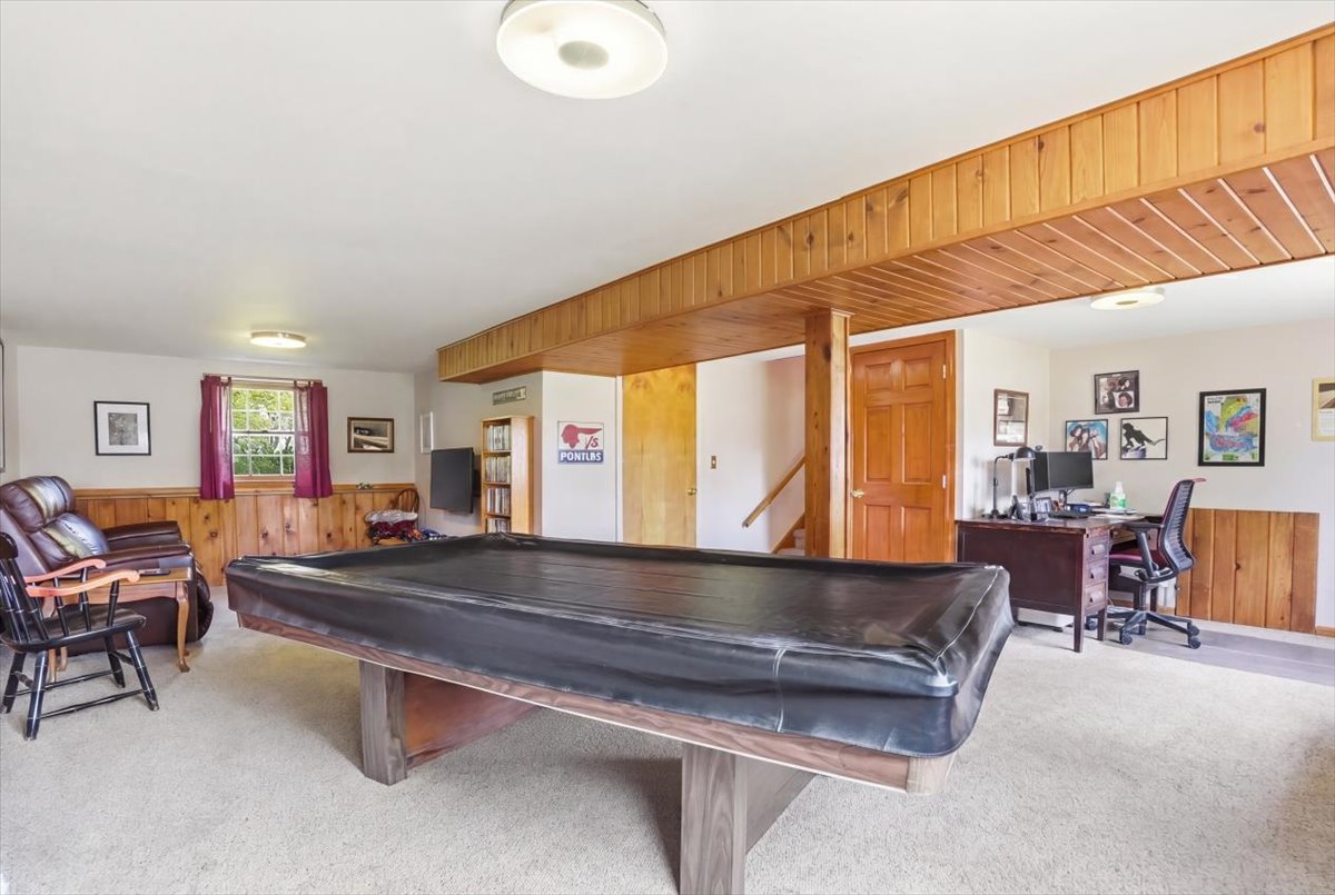 1046 Crane Boulevard, Libertyville, IL 60048