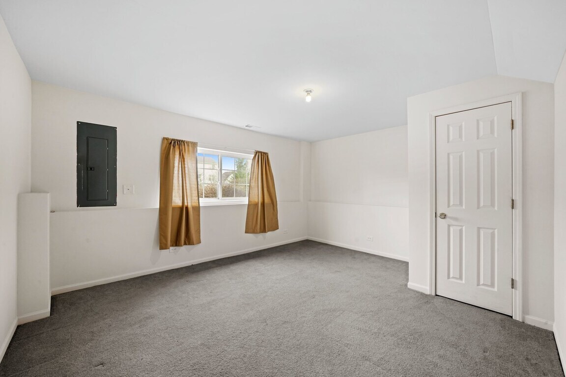 760 Lambert Lane #96-1, Bartlett, IL 60103