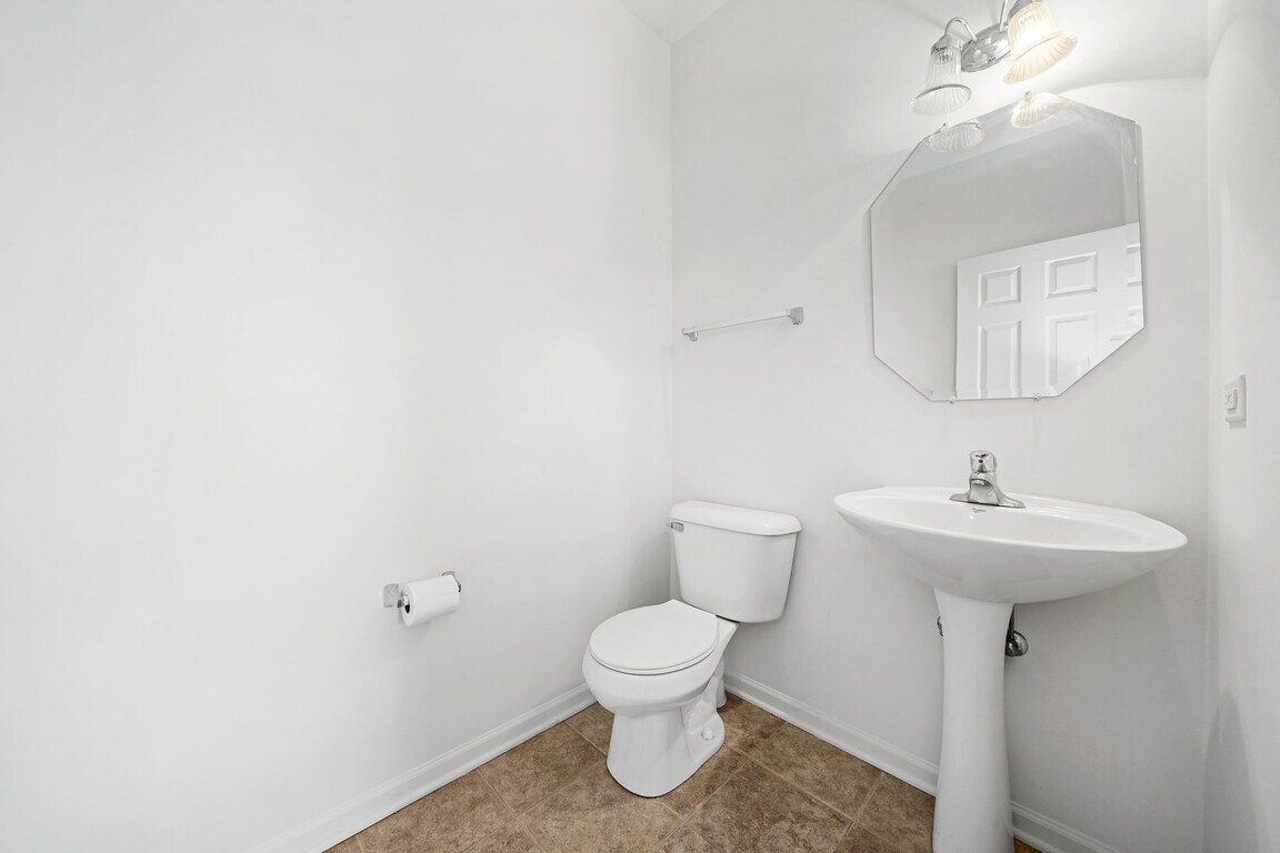760 Lambert Lane #96-1, Bartlett, IL 60103