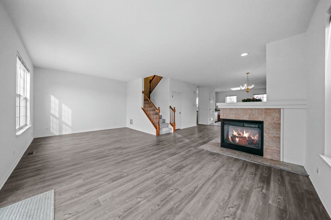 760 Lambert Lane #96-1, Bartlett, IL 60103