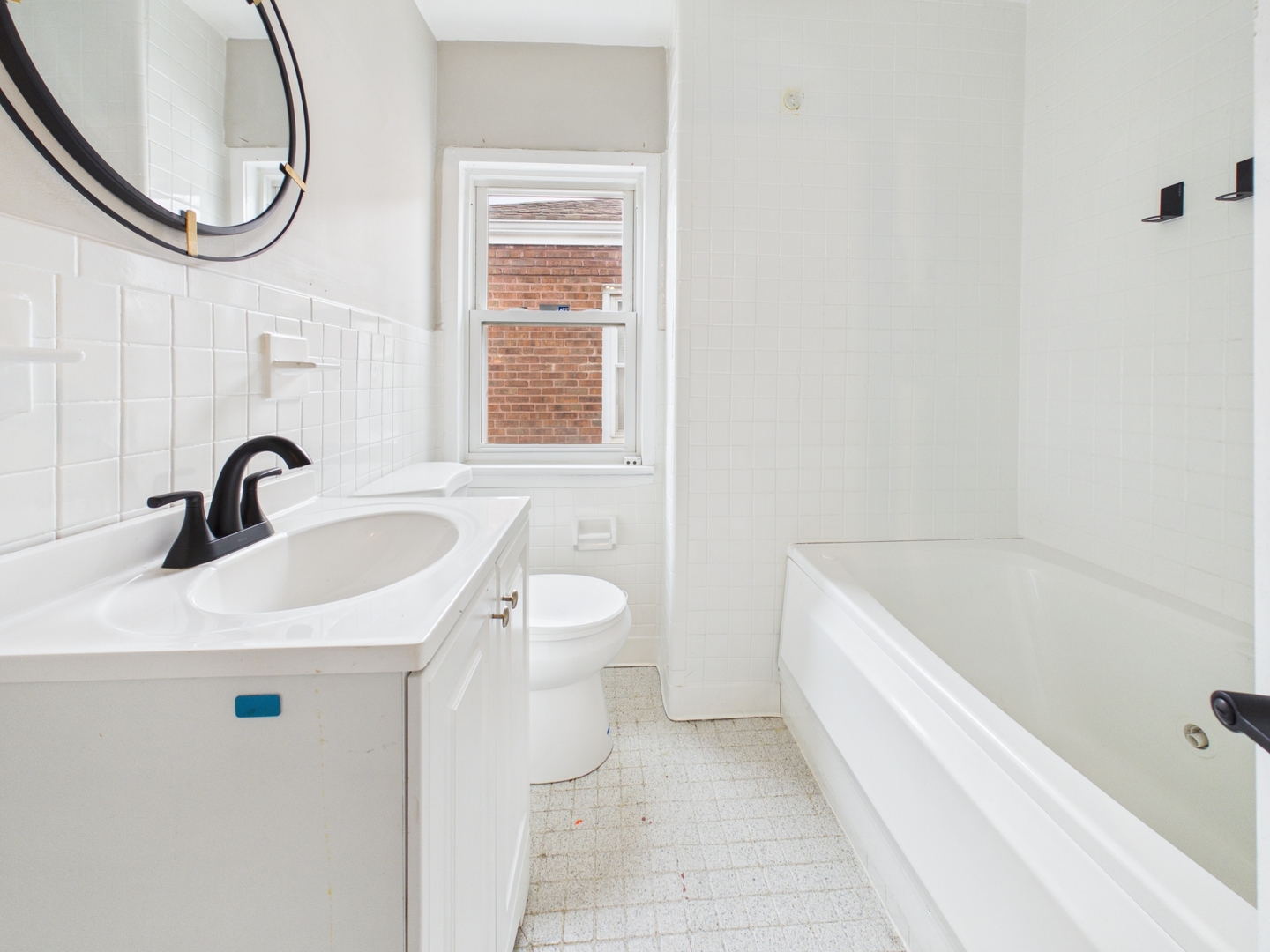 10615 S Vernon Avenue, Chicago, IL 60628